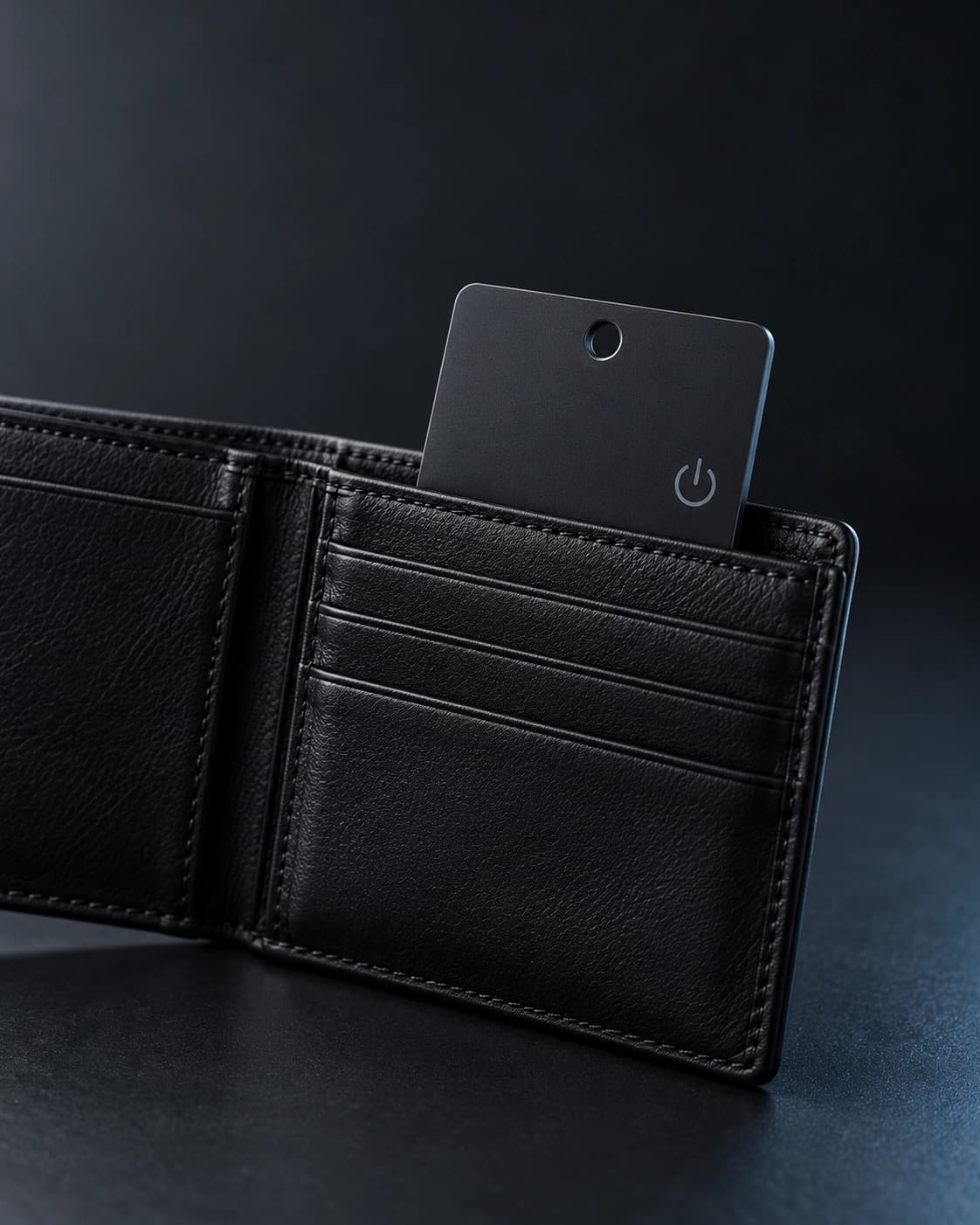 LOCAFI Slim used with wallets